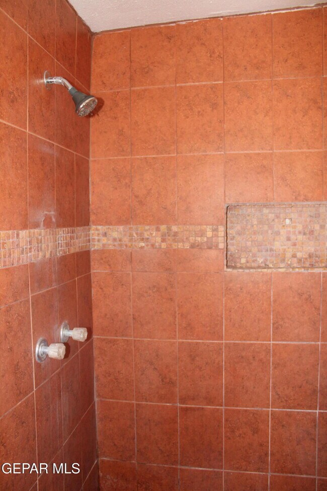 Building Photo - 10801 Donna Marie Dr