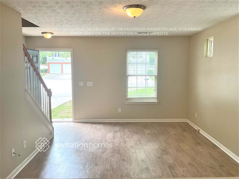 Building Photo - 175 Oak Grove Pl