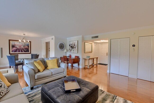 Building Photo - 6748 Willow Wood Drive 1305, Boca Raton, F...