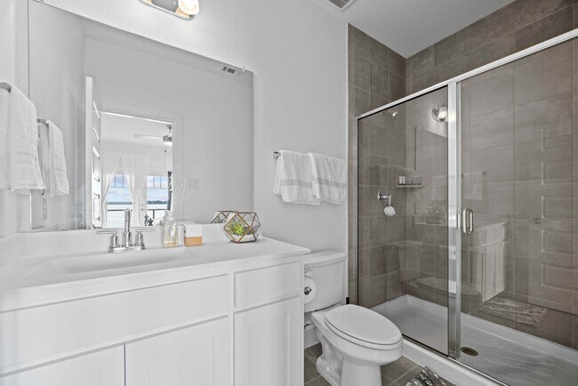 Building Photo - 516 Secretariat Dr