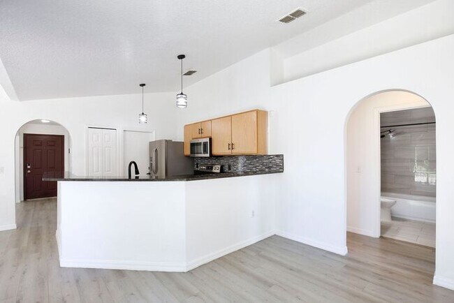 Building Photo - Stylish 3/2 + Office or Flex Space with Luxury Finishes & Spacious Open Layout