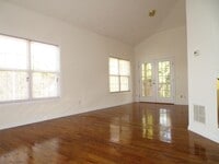 Building Photo - 8842 Fairview Bluff