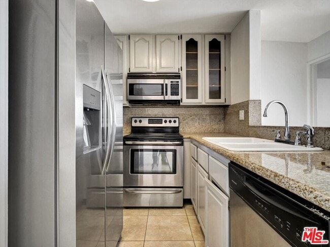 Building Photo - 23901 Civic Center Way