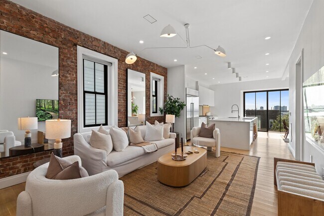 Building Photo - 644 Palisade Ave