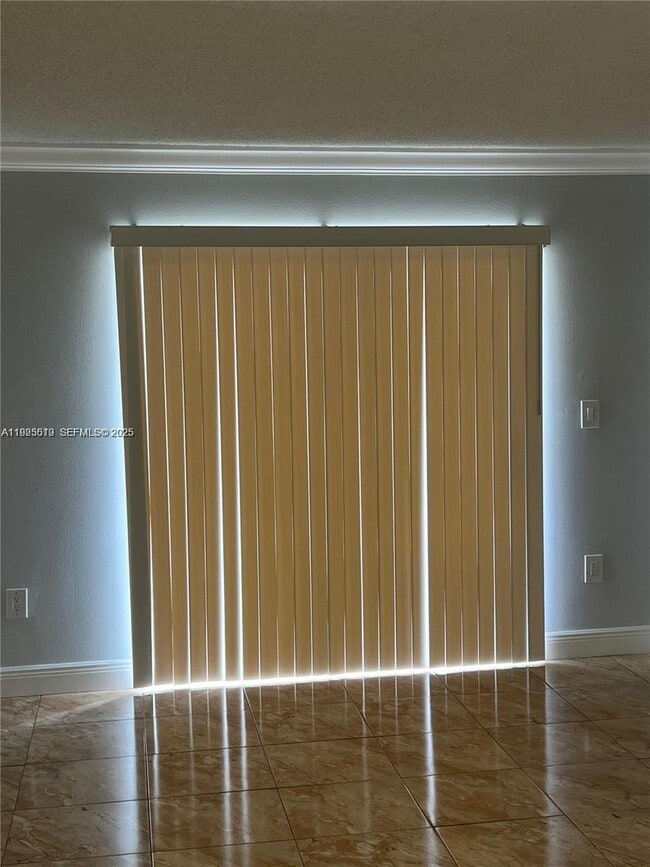 Building Photo - 1075 W 68th St