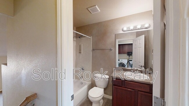 Building Photo - 6161 Kingdom Vw