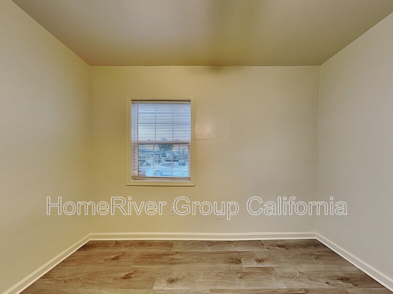 Building Photo - 4416 8th Ave