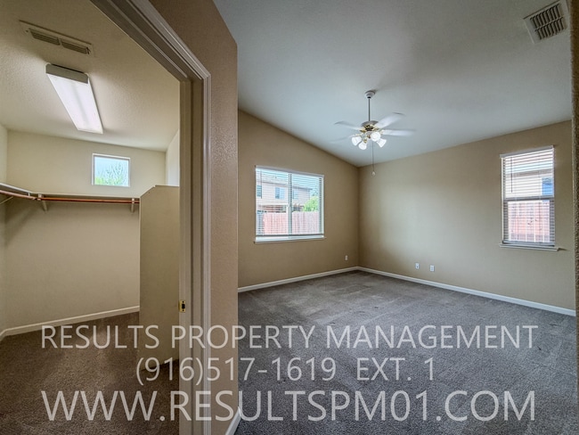 Building Photo - Single Story in West Roseville