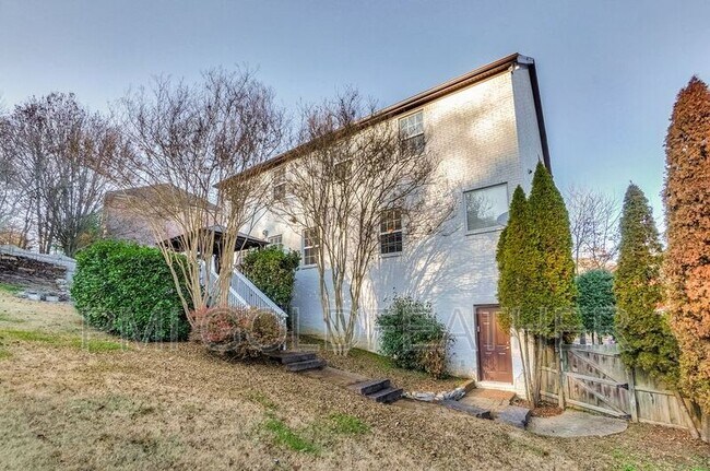 Building Photo - 1515 Towne Park Ln