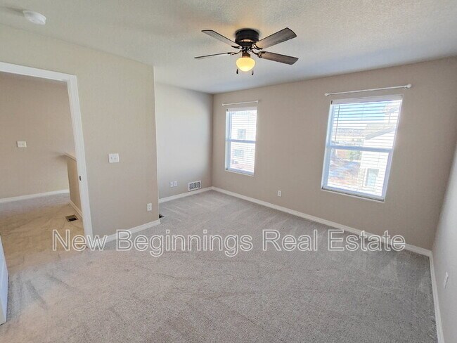 Building Photo - 6045 Inman Vw