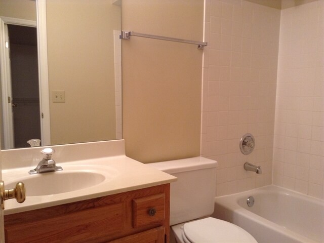 Building Photo - 1813 Bell Tower Cir