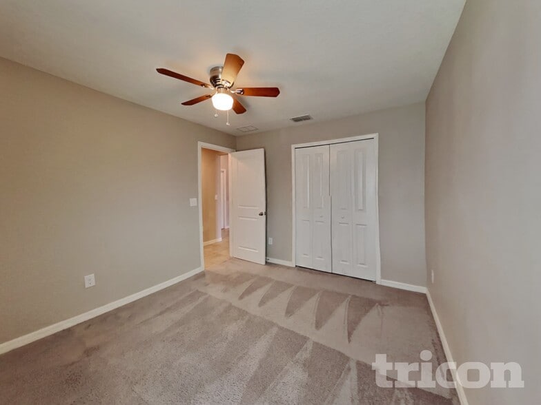 Building Photo - 1721 Broad Winged Hawk Dr