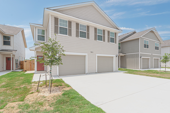 Building Photo - 7411 Gramercy Way
