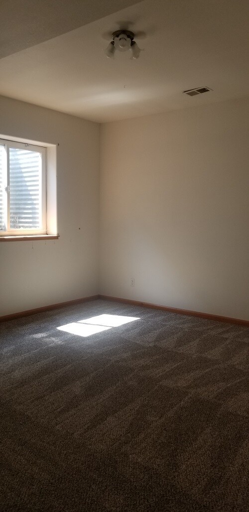 Building Photo - 2231 Water Blossom Ln