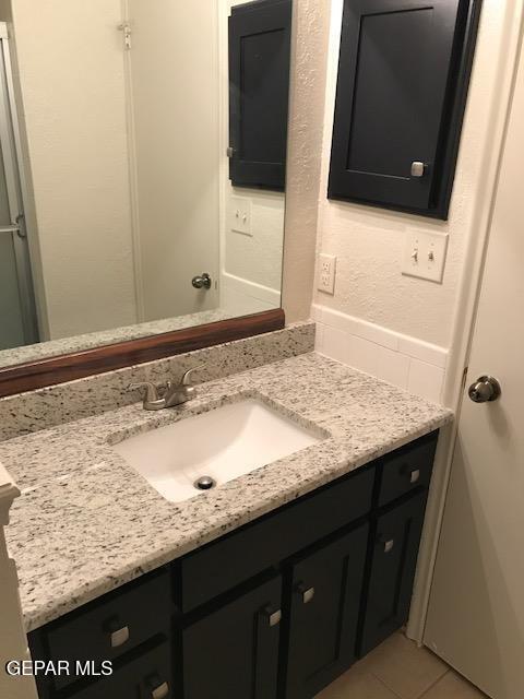 Building Photo - 6201 Escondido Dr