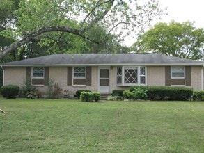 Building Photo - One level living!