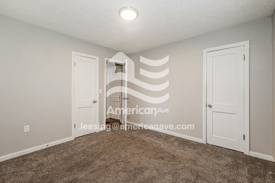Building Photo - 308 Josanna St