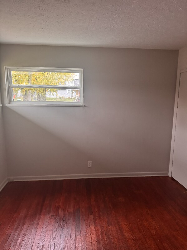 Building Photo - 12-14 Grove Ct