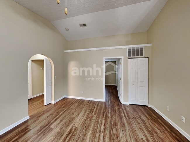 Building Photo - 2778 Sussex Place Dr