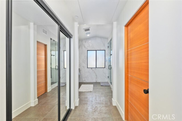 Building Photo - 502 E Balboa Blvd