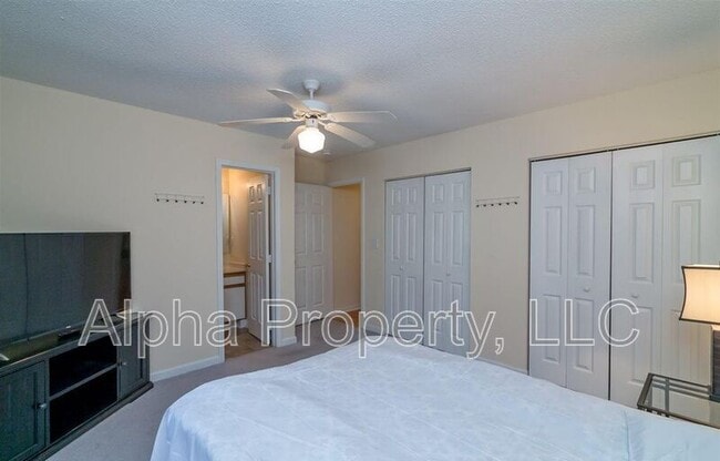 Building Photo - 107 Hammett Grove Ln