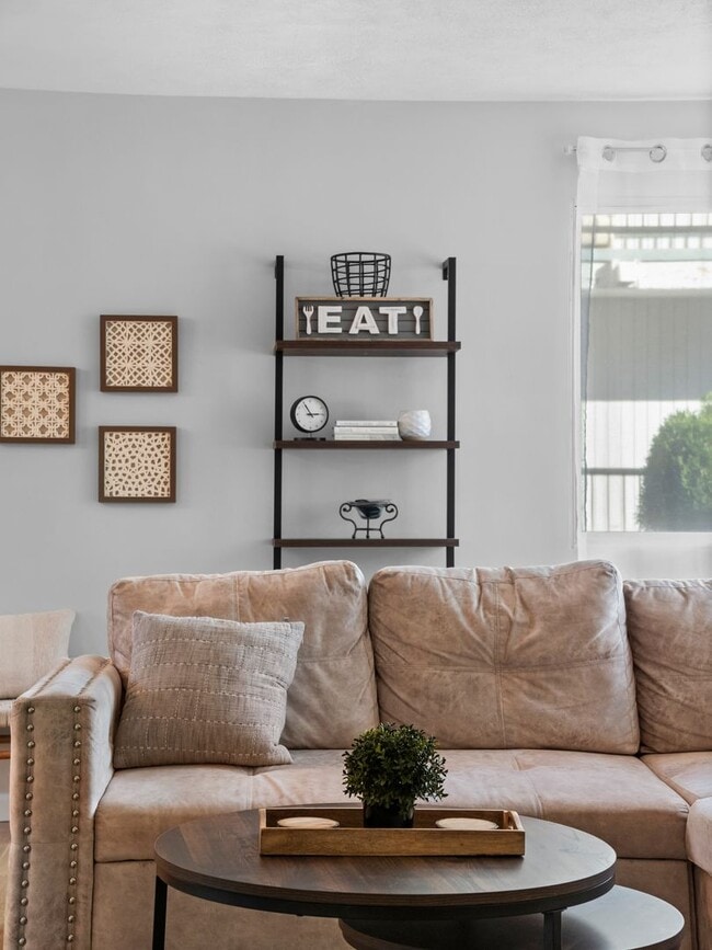 Building Photo - Comfort & Convenience in the Heart of Spok...