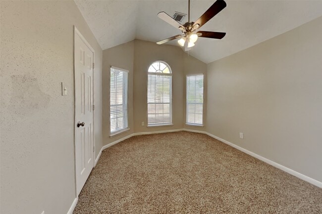 Building Photo - 16423 Concord Falls Ln