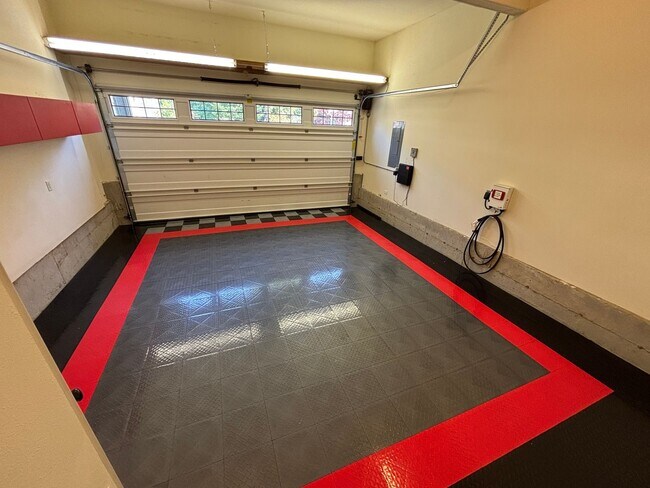 Building Photo - Beautiful Home in the Copper Creek Subdivision of Wilsonville