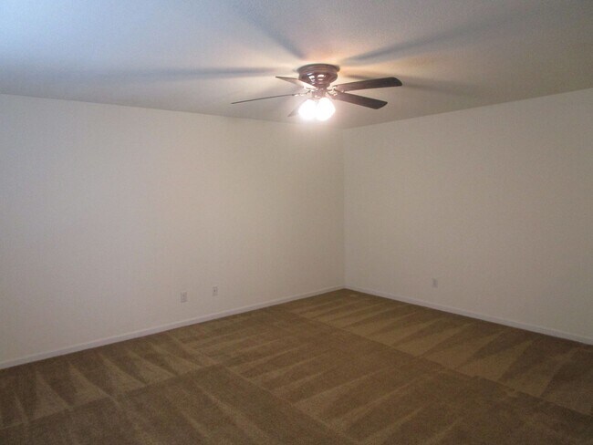 Building Photo - 3505-3507 La Mesa Dr.