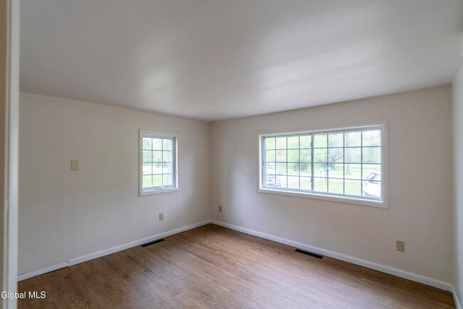 Building Photo - 535 NY-67