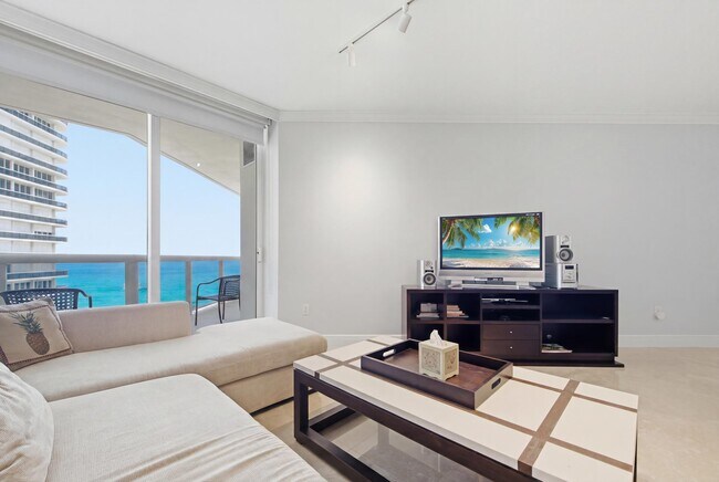Building Photo - 9595 Collins Ave