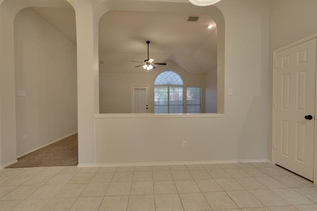 Building Photo - 2320 Suntree Ln