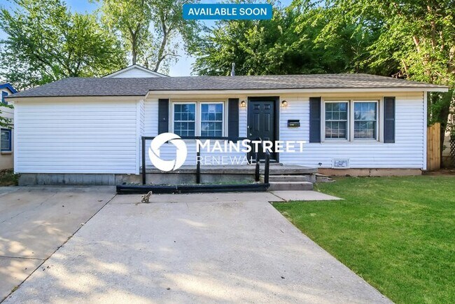Primary Photo - 4 Bedroom Pet-Friendly Home in MIDWEST CIT...