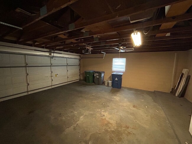 Building Photo - 3BR/2BA Single Family Home with Large Backyard in Winter Park!