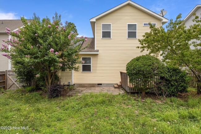 Building Photo - 123 Lightwater Dr
