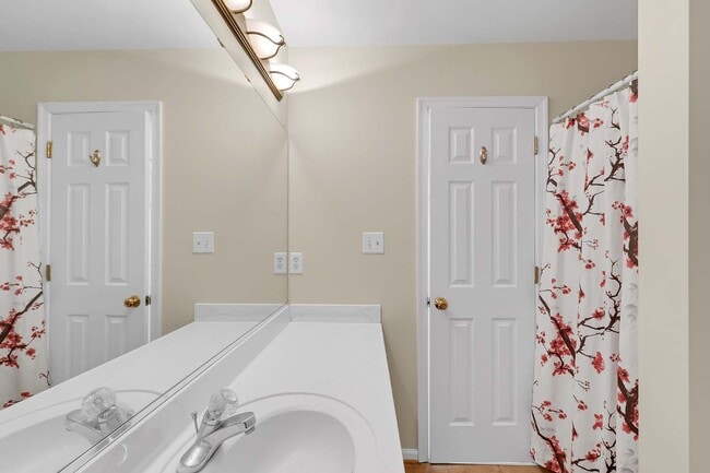 Building Photo - 825 Tahoe Trail