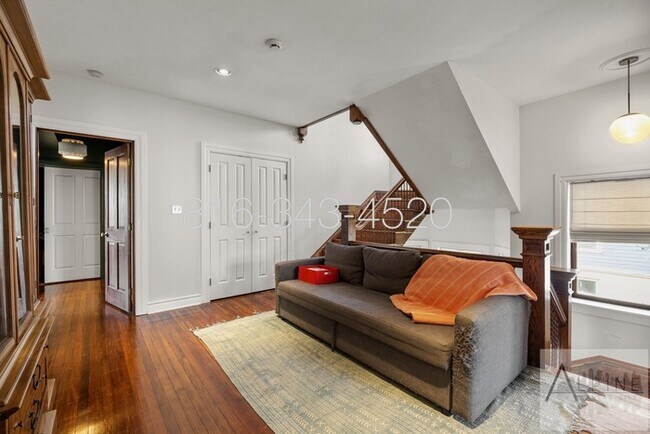 Building Photo - Indoor Pool! FULLY Furnished Short or Mid Term Rental