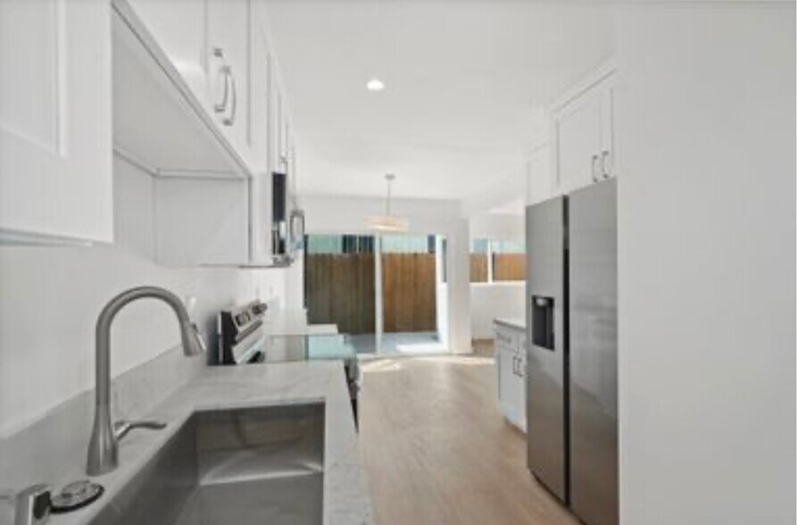 Building Photo - 2915 Hauser Blvd