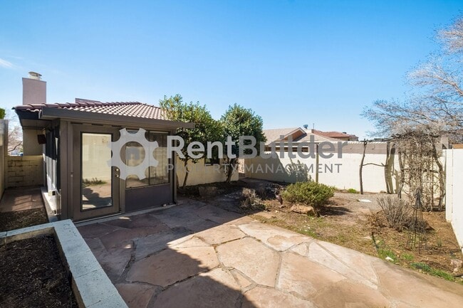 Building Photo - CALL US TODAY AT (505) 808-6467 TO SCHEDULE A CONVENIENT SHOWING