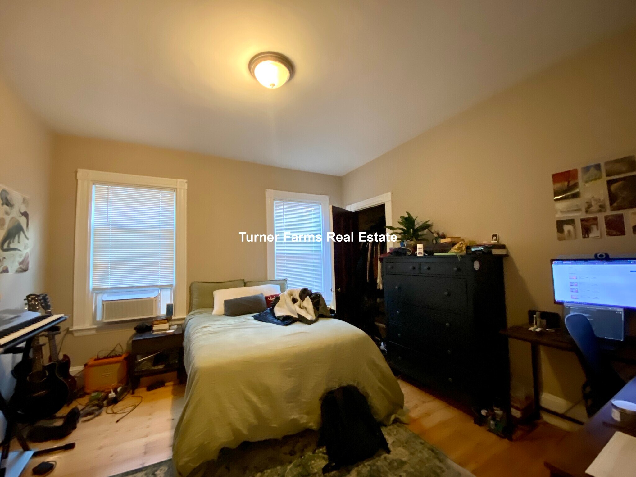 Building Photo - 13 Sachem St