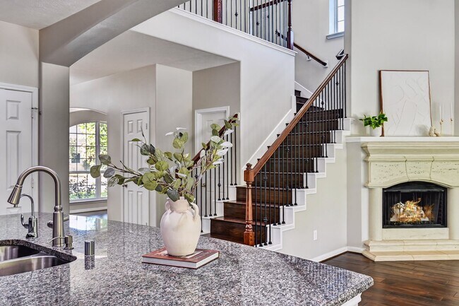 Building Photo - 18111 Williams Elm Dr