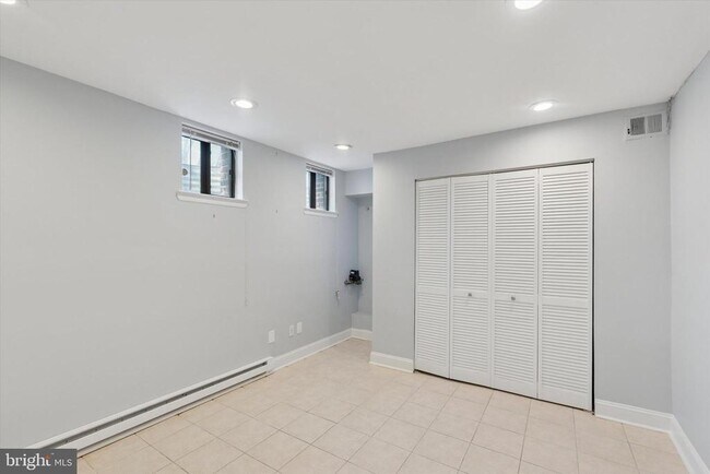 Building Photo - 514 Randolph Ct