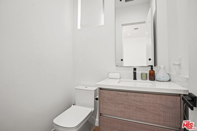 Building Photo - 12136 Clarkson Rd