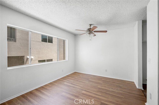 Building Photo - 6716 Sylmar Ave