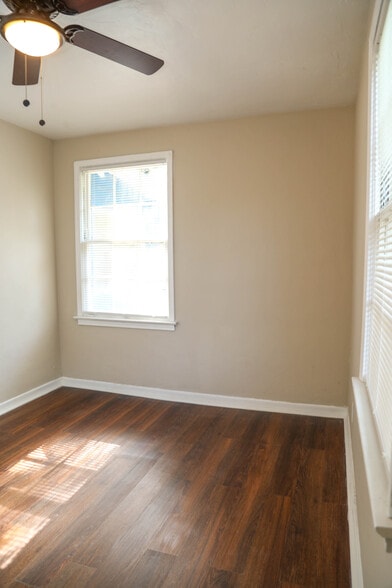 Building Photo - 1831 Bennett St