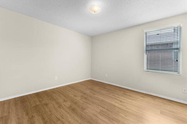 Building Photo - 2633 Salt Maker Way