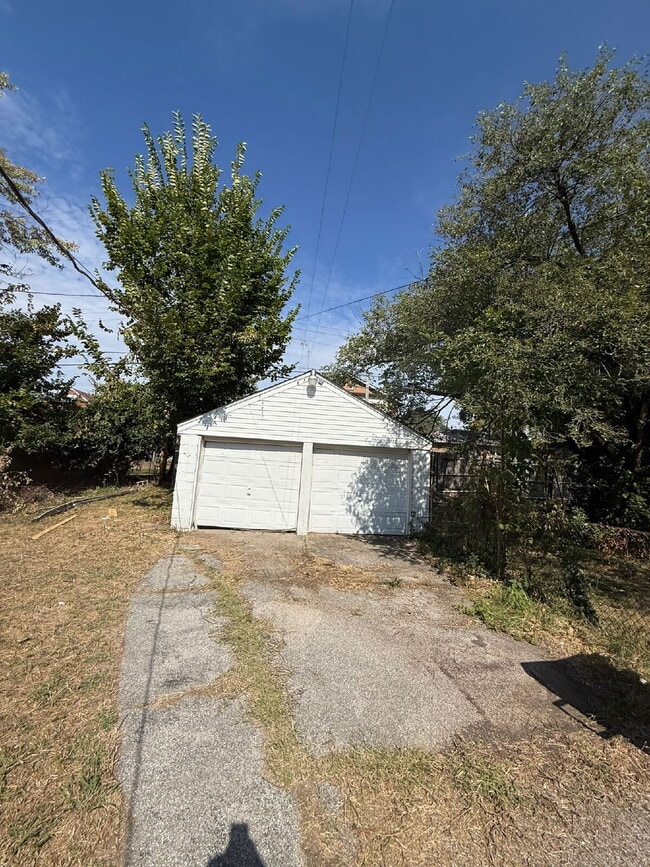 Building Photo - Affordable 2 Bedroom Home Available Now in...