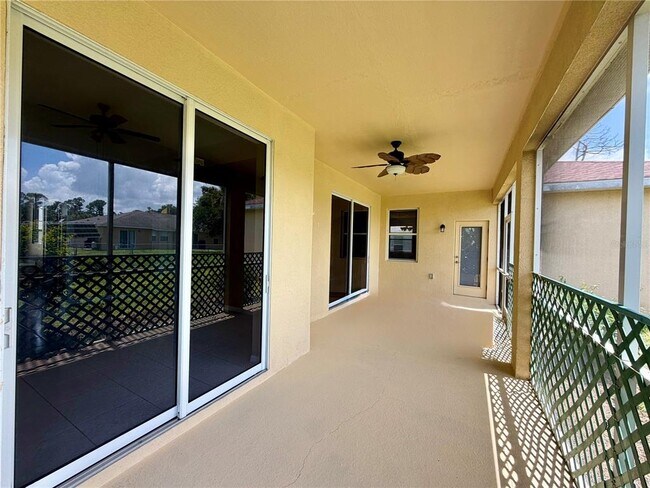 Building Photo - 1204 S San Mateo Dr