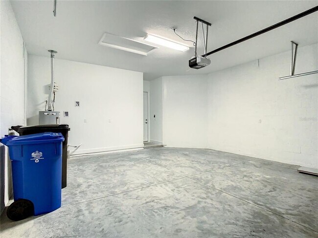 Building Photo - 4861 Sevilla Shores Dr