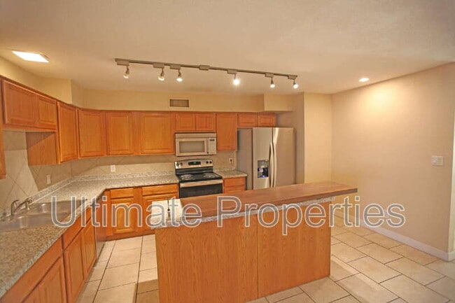 Building Photo - 2712 W Villa Rita Dr